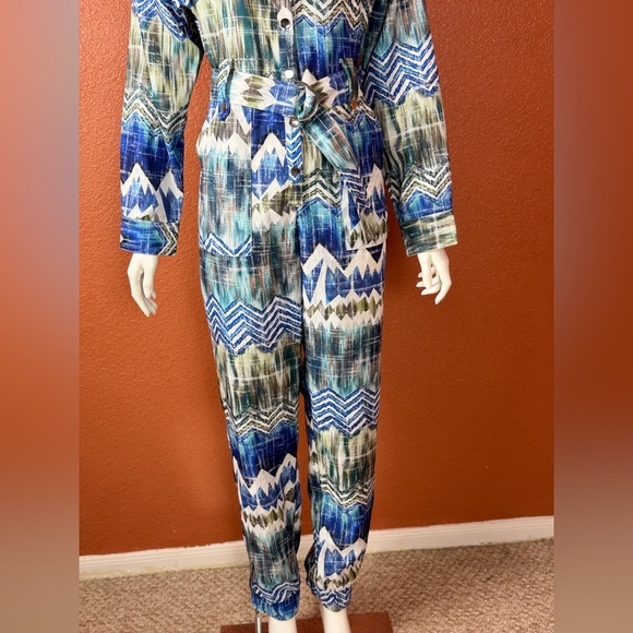 L'ATISTE Blue and Green Patterned Jumpsuit Size Small. E71 - Picture 8 of 15